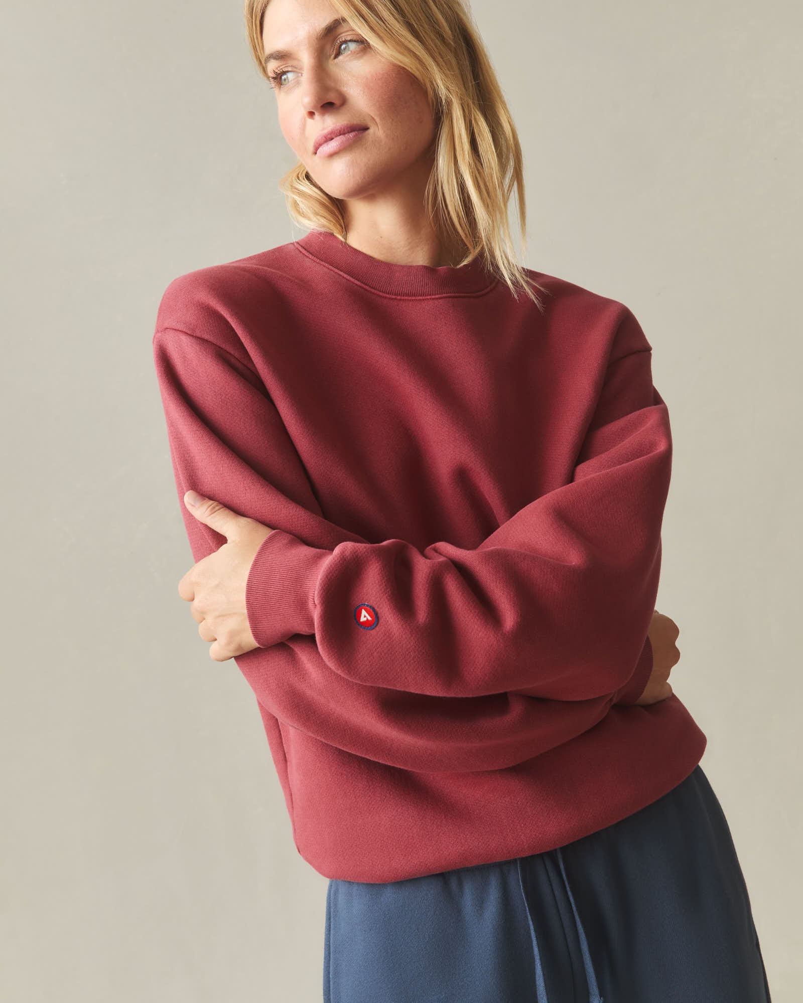 Unisex American Vintage Crew Sweatshirt - Washed Tibetan Red - Image 4