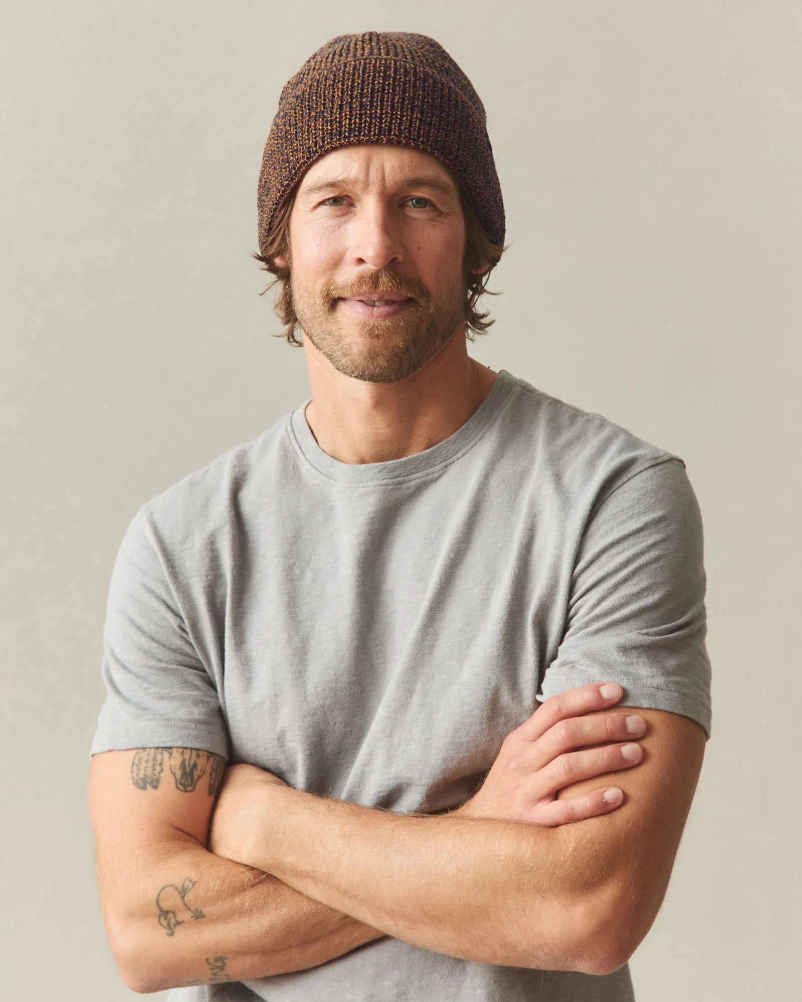 Cuffed Marled Merino Wool Beanie - Marled Copper Navy - Image 3