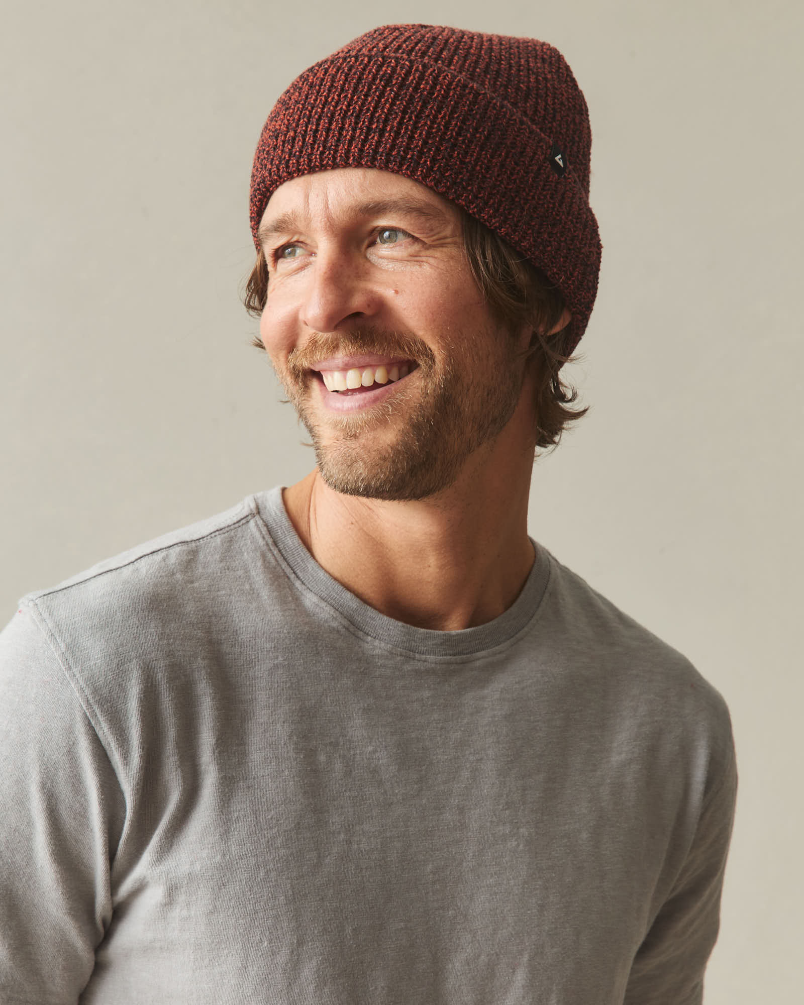 Cuffed Marled Merino Wool Beanie - Marled Rust Black - Image 3