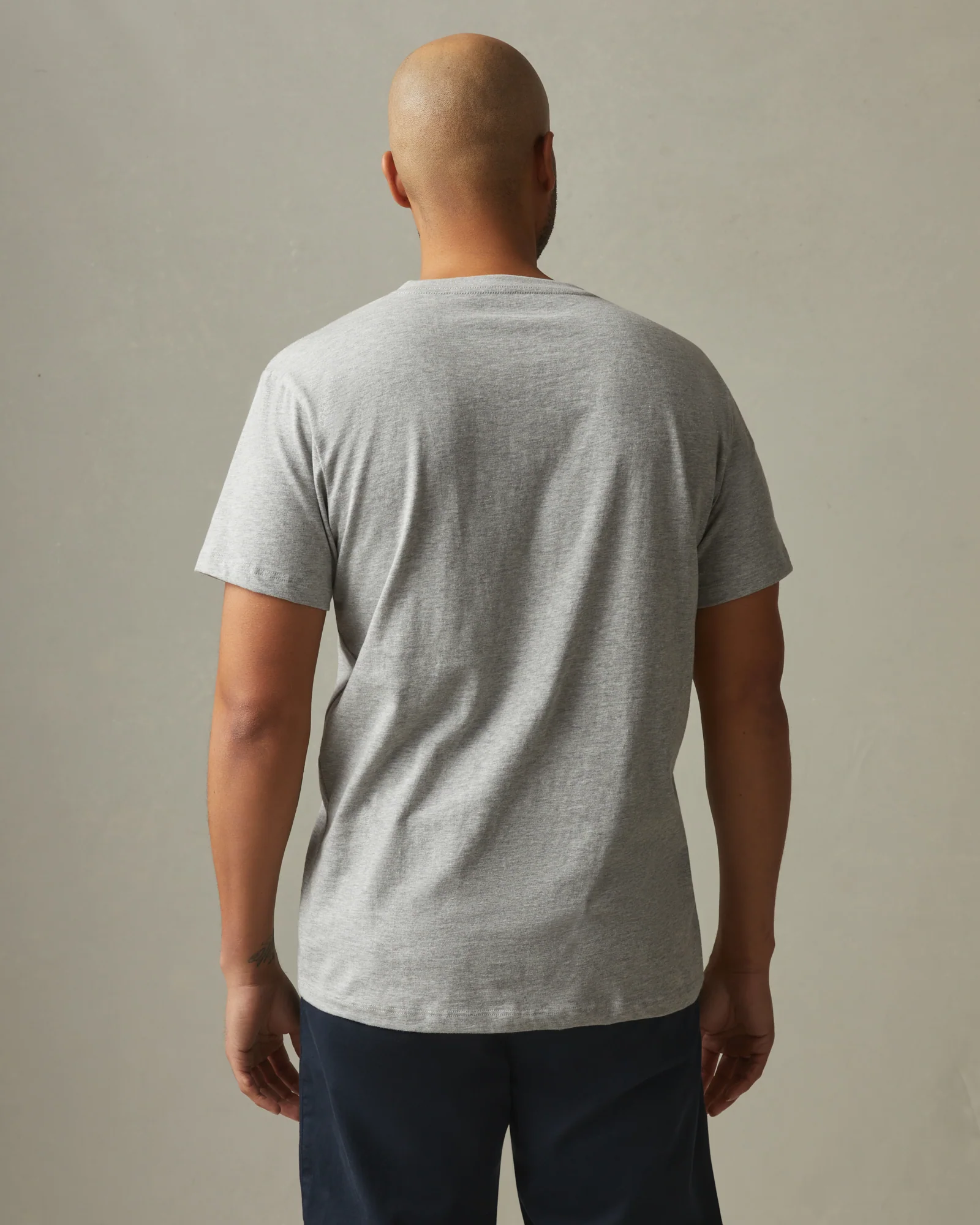Men's Classic Cotton V-Neck Tee - Athletic Heather - Image 3
