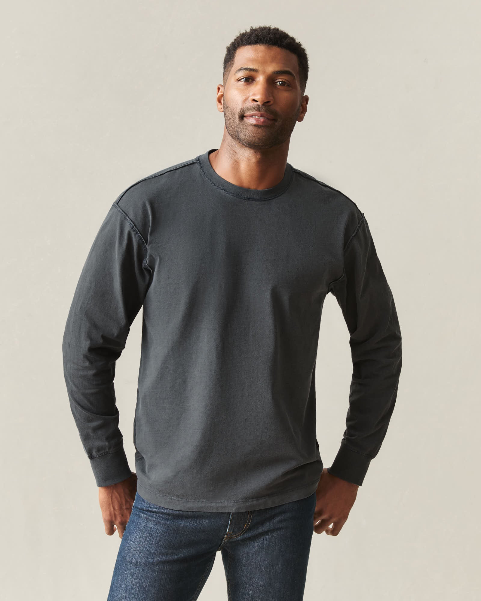 Men's Midweight Long Sleeve Tee - Black - Image 2