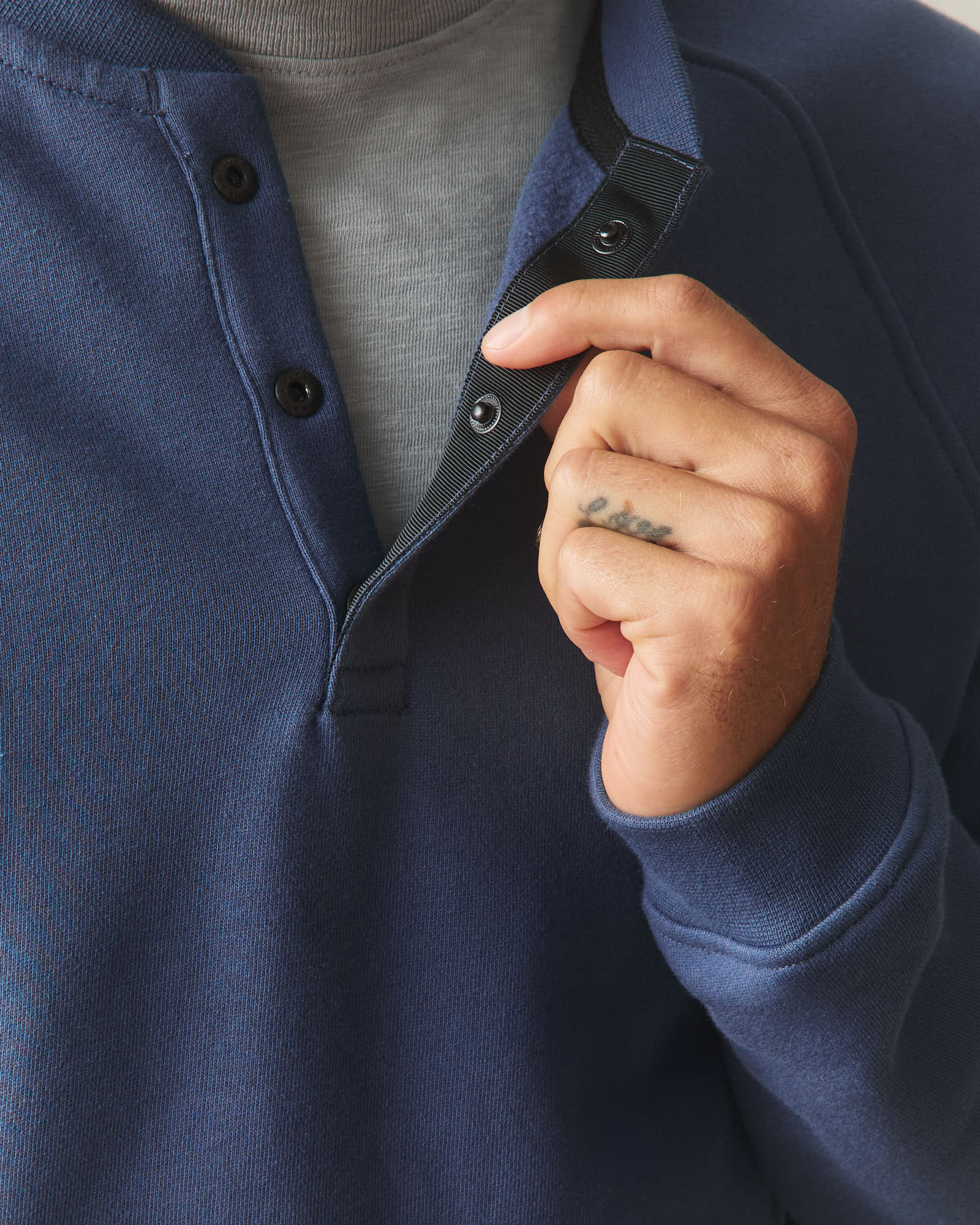 Men's Midweight Snap Henley - Dark Denim - Image 4