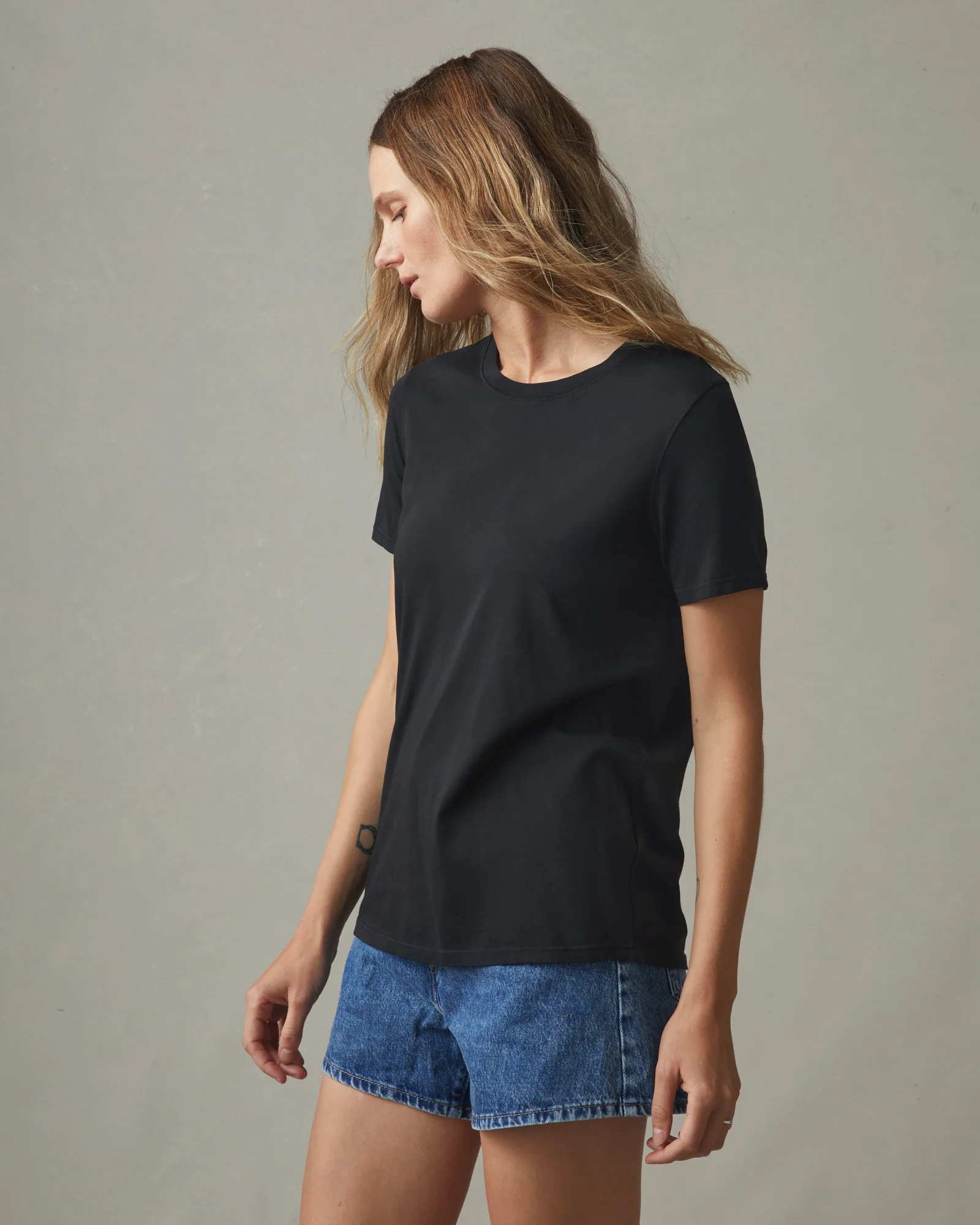Women's Classic Cotton Crew Tee - Black - Image 3