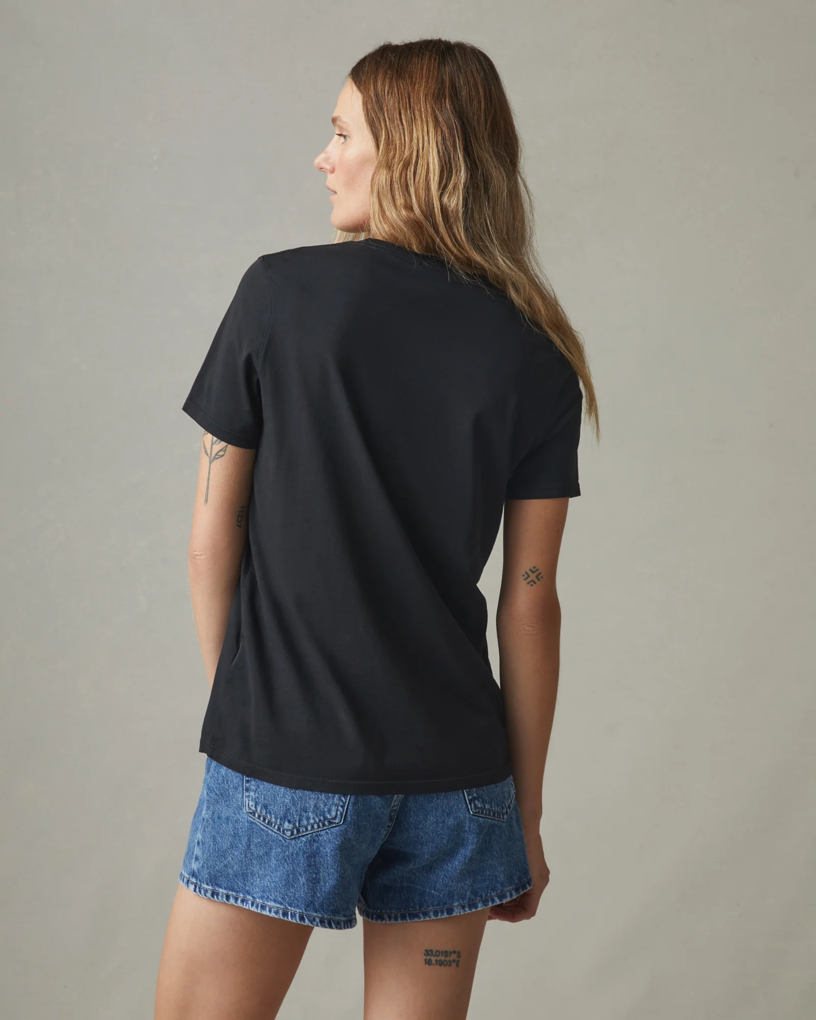 Women's Classic Cotton Crew Tee - Black - Image 4