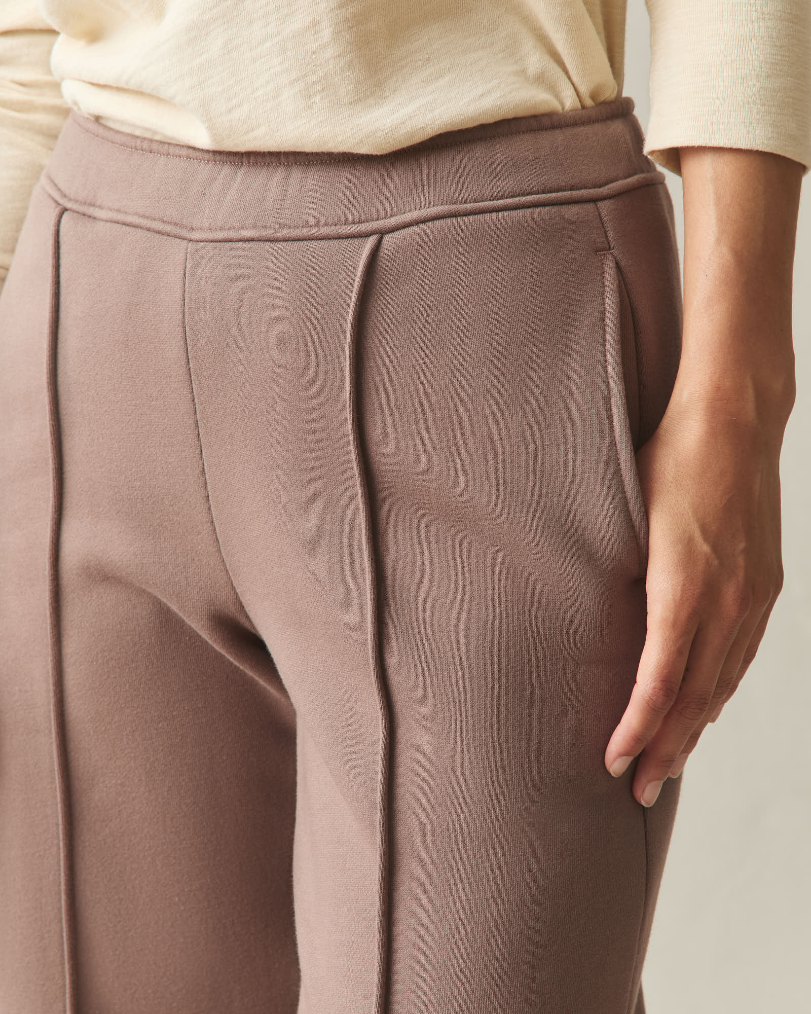 Women's Pintuck Flare Pant - Coffee Quartz - Image 5