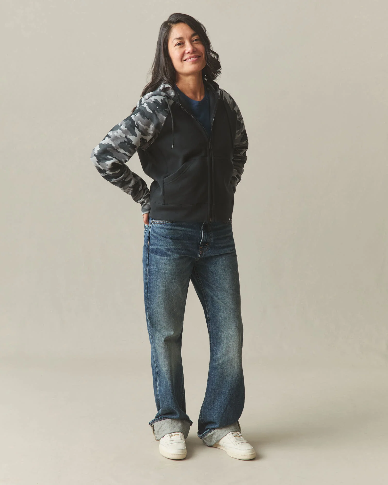 Women's Raglan Classic Full Zip 2.0 - Black Camo - Image 7