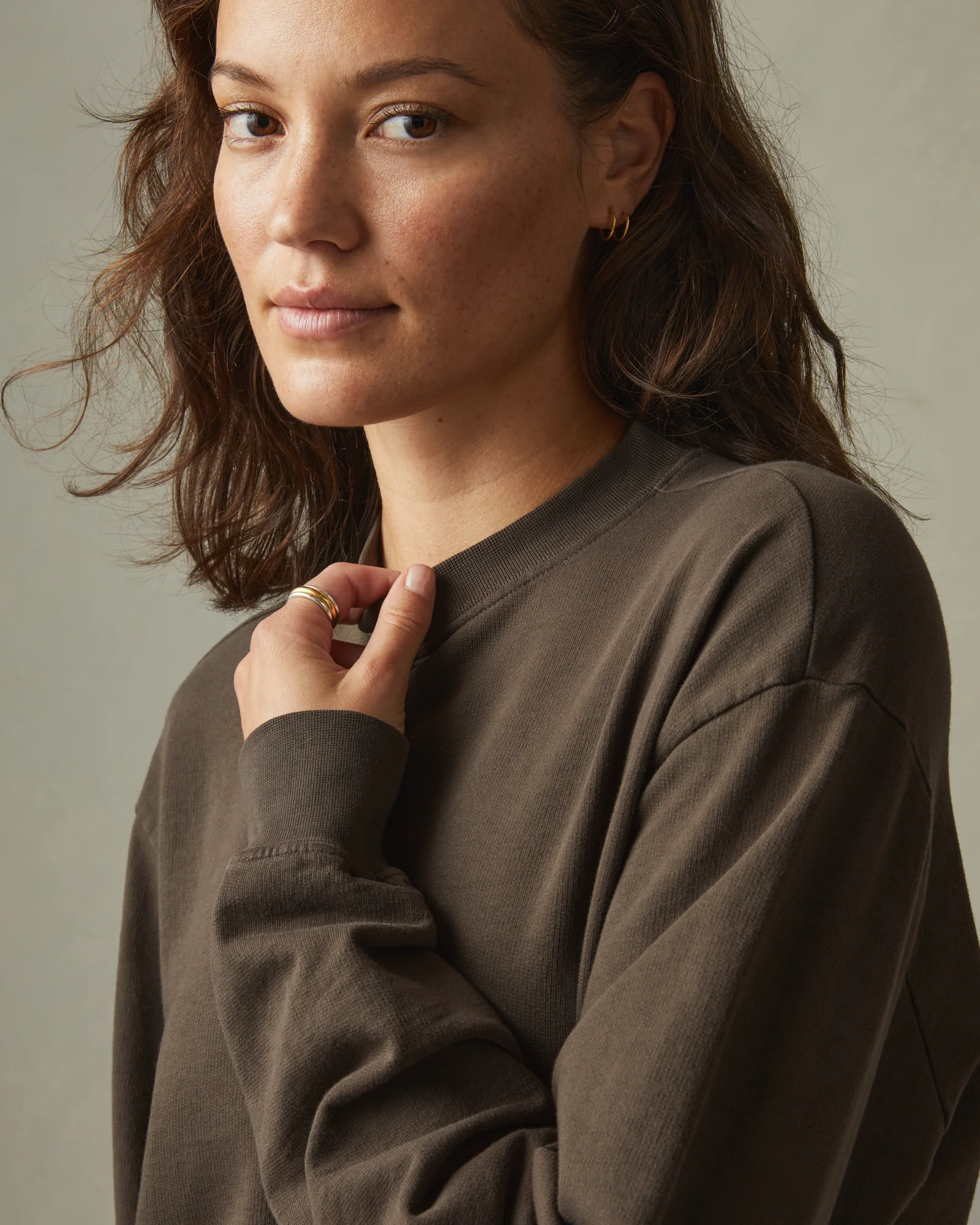 Women's Relaxed French Terry Sweatshirt - Oak - Image 4