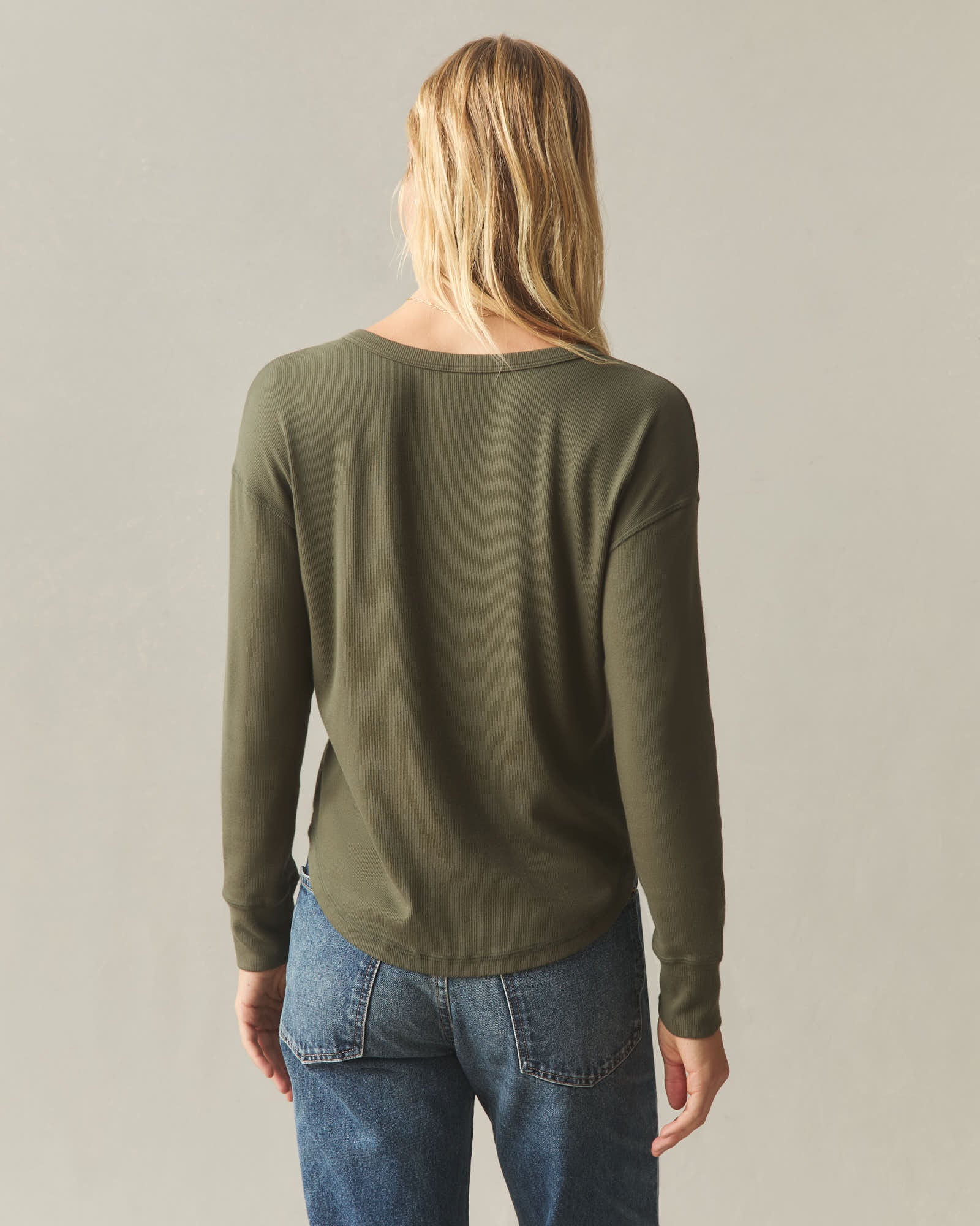 Women's Luxe Rib V-Notch Long Sleeve - Loden - Image 4